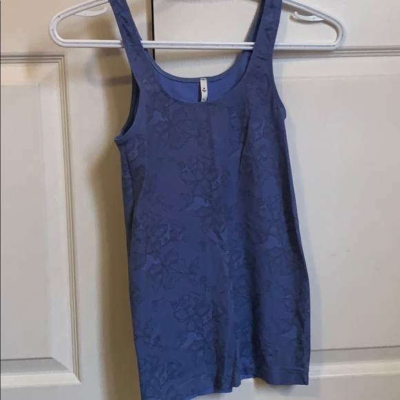 Babaton Tank Top (Aritzia) - Picture 1 of 4